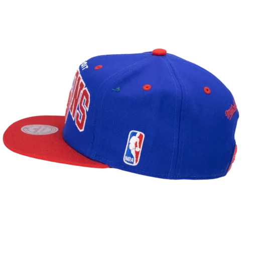 Mitchell & Ness - Detroit Pistons - Blå NBA kepssecond view