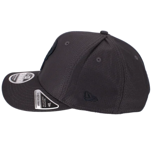New Era - Milwaukee Bucks - Grå 9fifty keps hex techsecond view